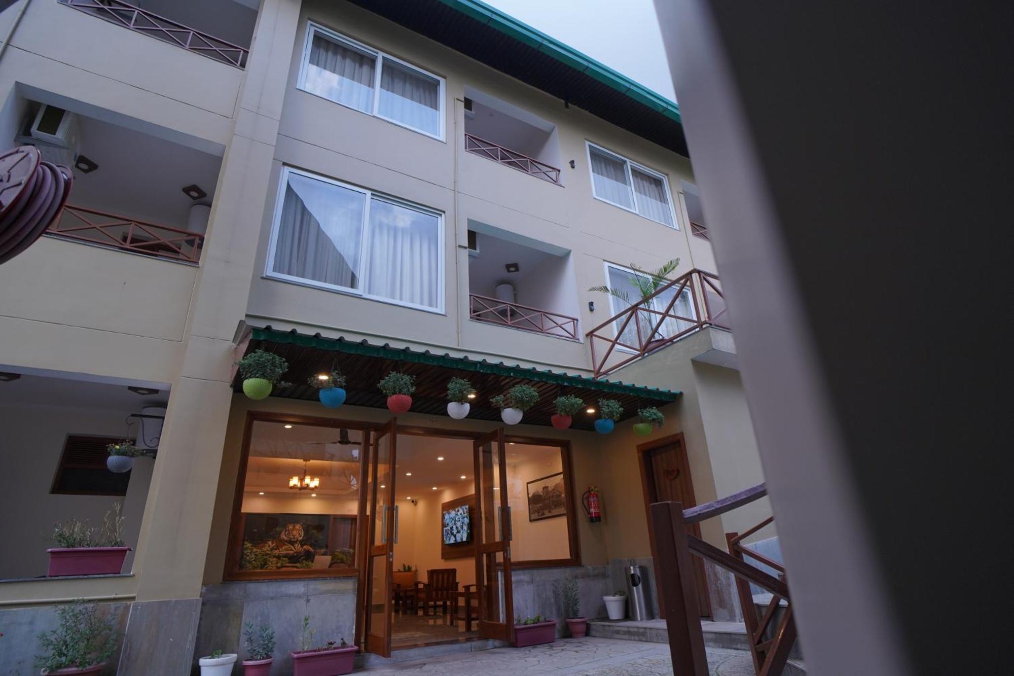 Resorts By The Baagh, Bhimtal Exterior photo